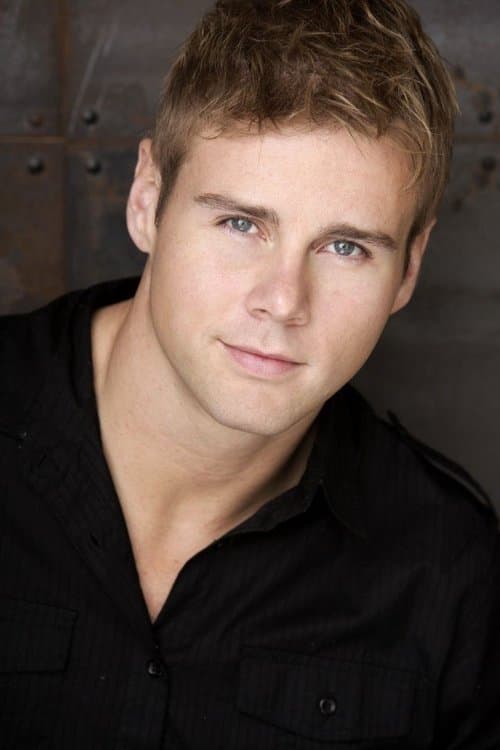 Photo of Aaron Hill