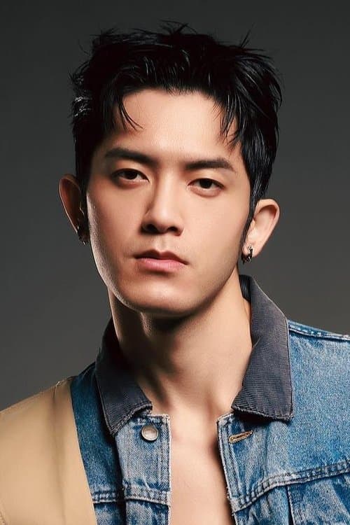 Photo of Adam Lin