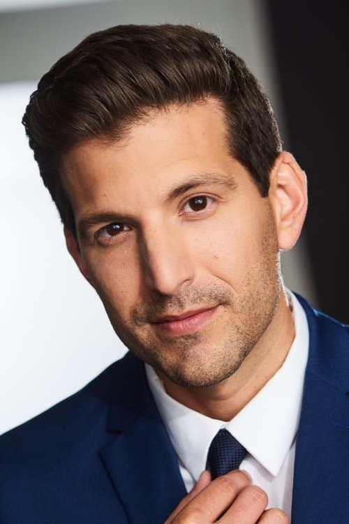 Photo of Adrian Bustamante