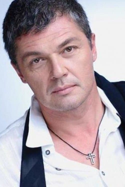 Photo of Adrian Păduraru