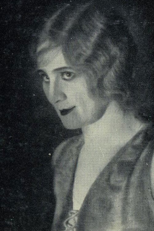 Photo of Agnes Straub