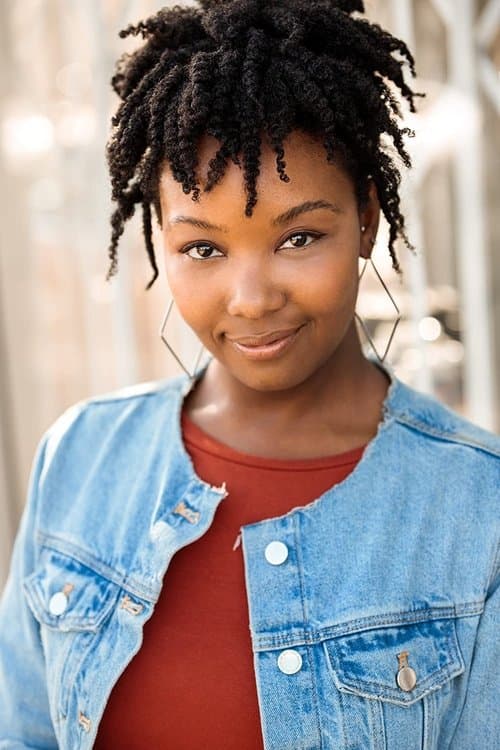 Photo of Aisha Holden