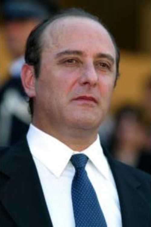 Photo of Alejandro Urdapilleta