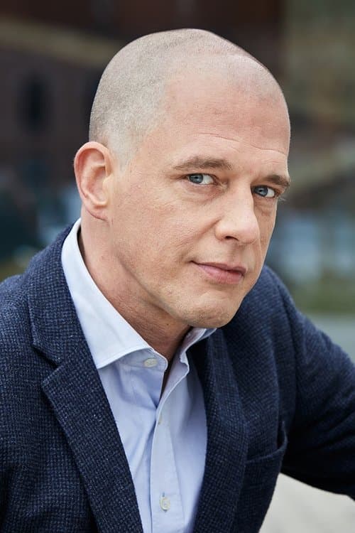 Photo of Alexis Van Stratum