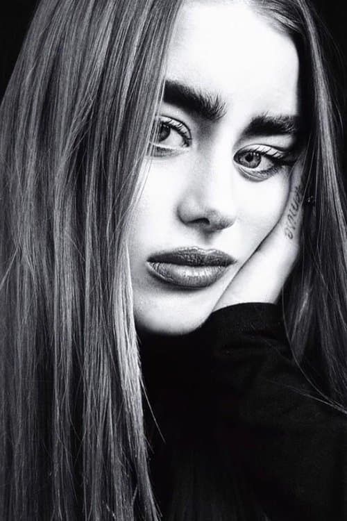 Photo of Alli Hart
