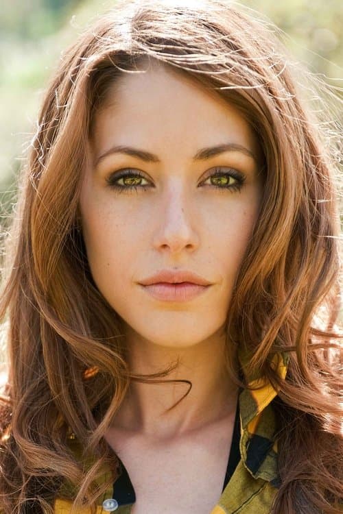 Photo of Amanda Crew