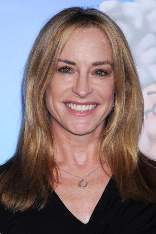 Photo of Amanda Wyss