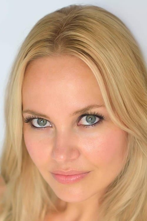 Photo of Amy Esterle