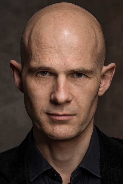 Photo of Andrew Byron