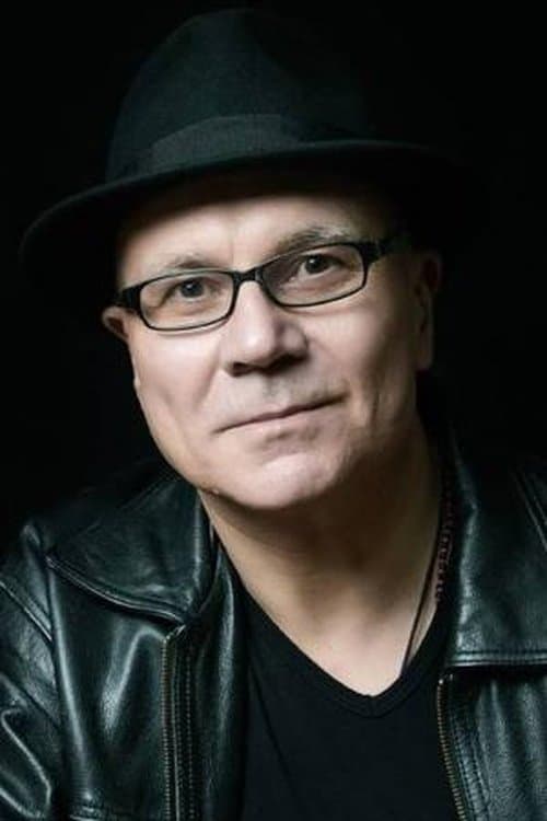 Photo of Andrew Collins
