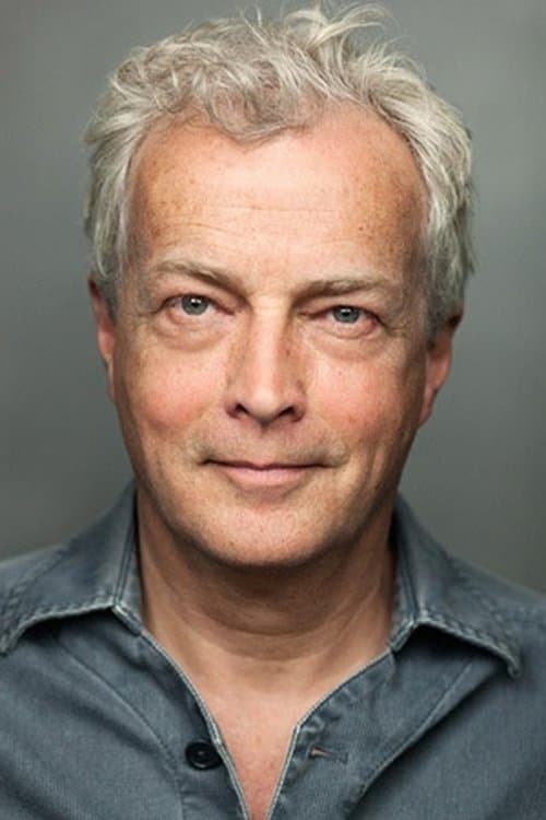 Photo of Andrew MacBean