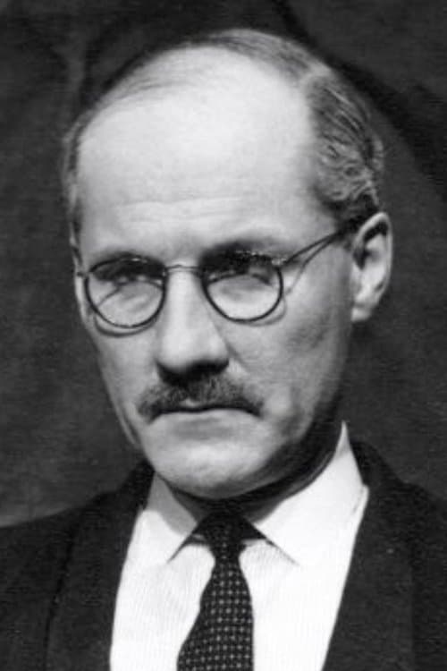 Photo of Angus MacKay
