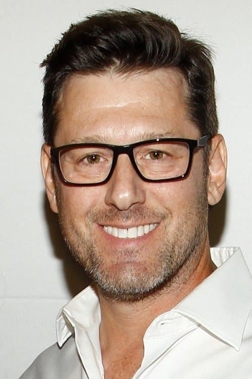 Photo of Ari Cohen