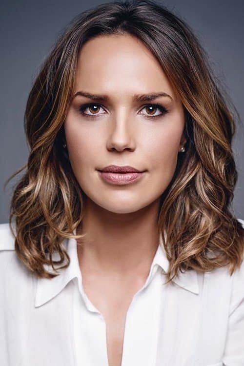 Photo of Arielle Kebbel