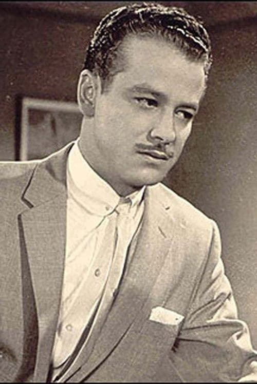 Photo of Arturo Correa
