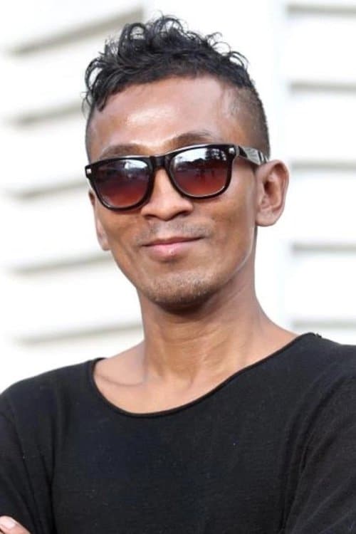 Photo of Azmi Black