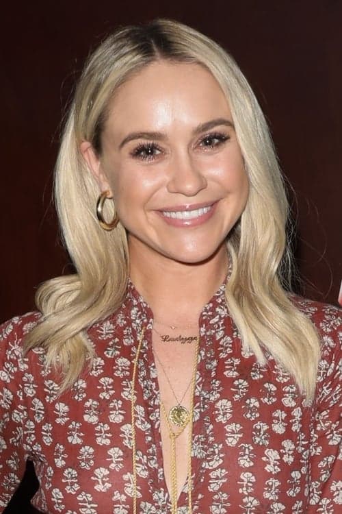 Photo of Becca Tobin
