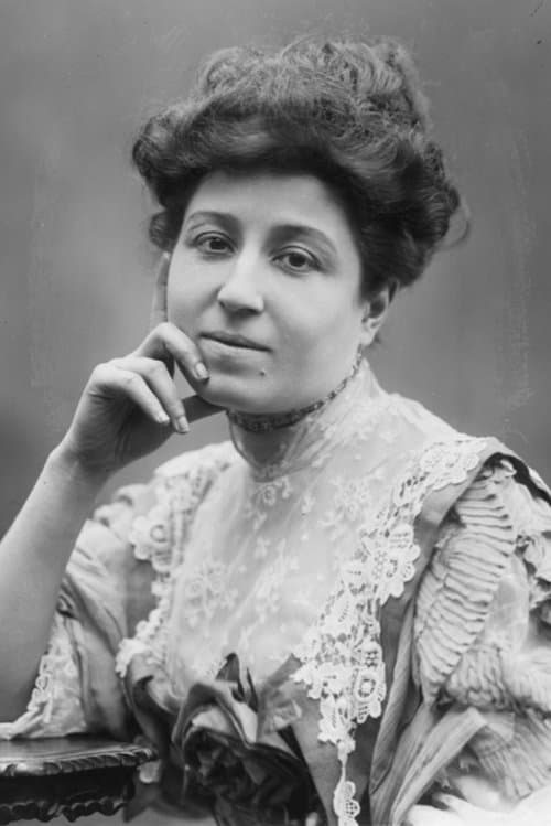 Photo of Bella Starace Sainati
