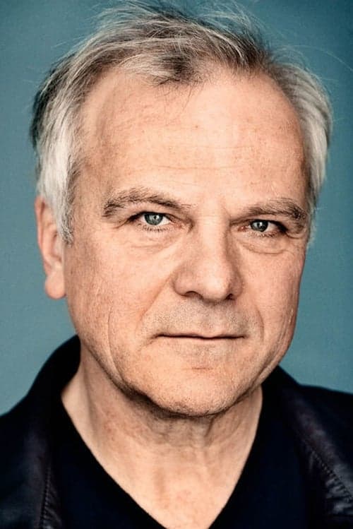 Photo of Bernhard Schütz