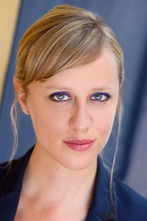 Photo of Betsy Holt