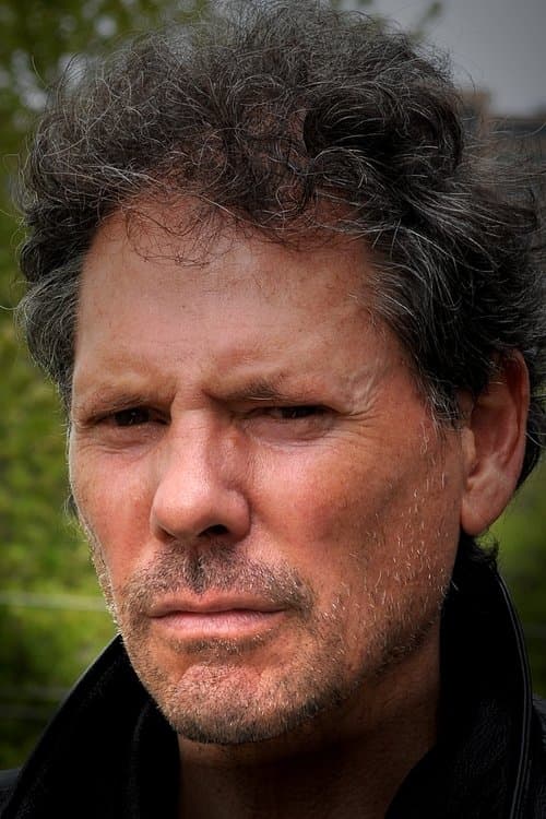 Photo of Bruce Lyons