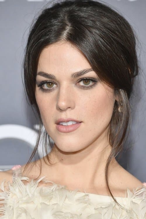Photo of Callie Hernandez