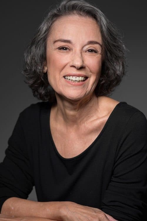 Photo of Carmen Santos