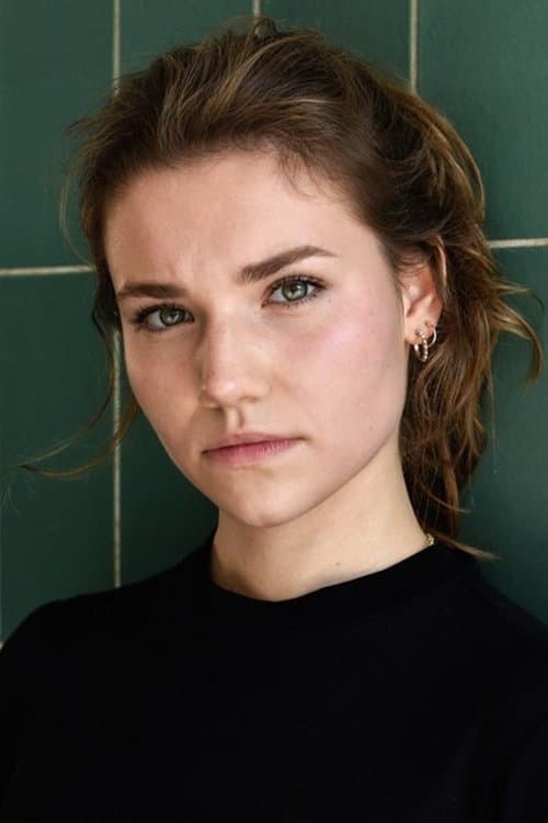 Photo of Carolin Garnier