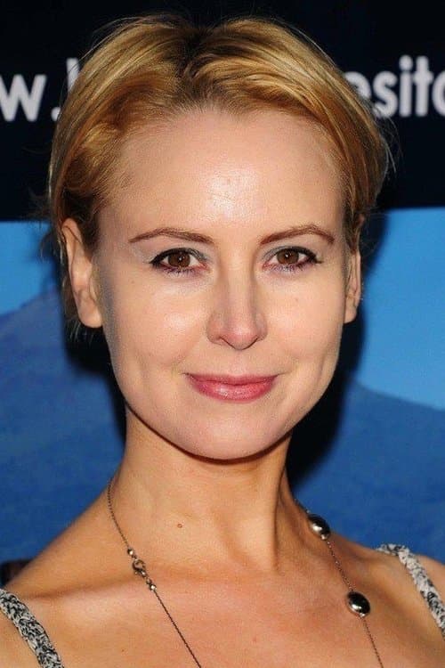 Photo of Caroline Carver