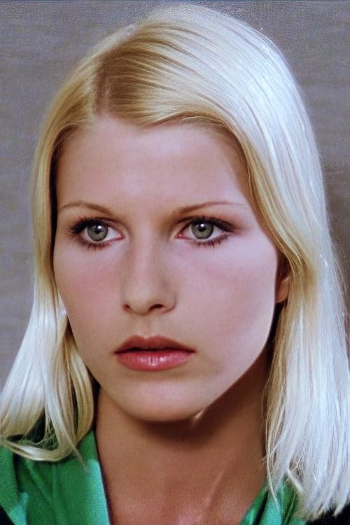 Photo of Caroline Laurence