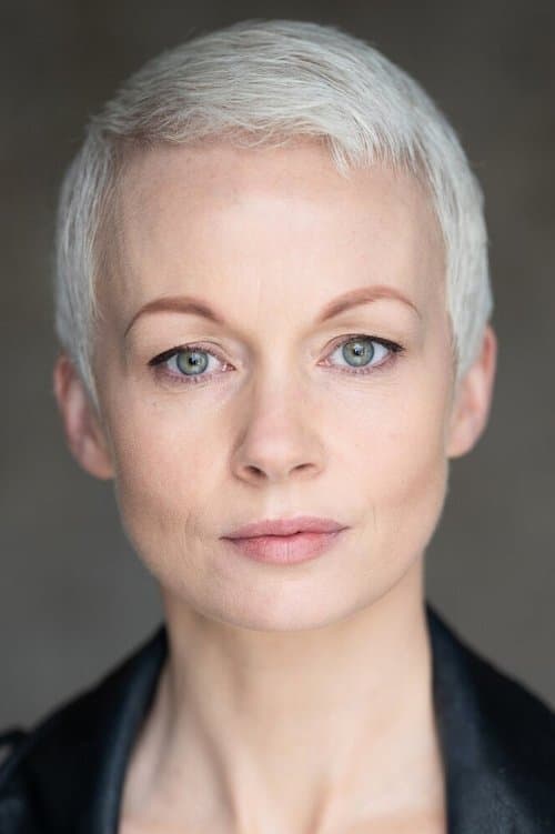 Photo of Carolyn Bracken