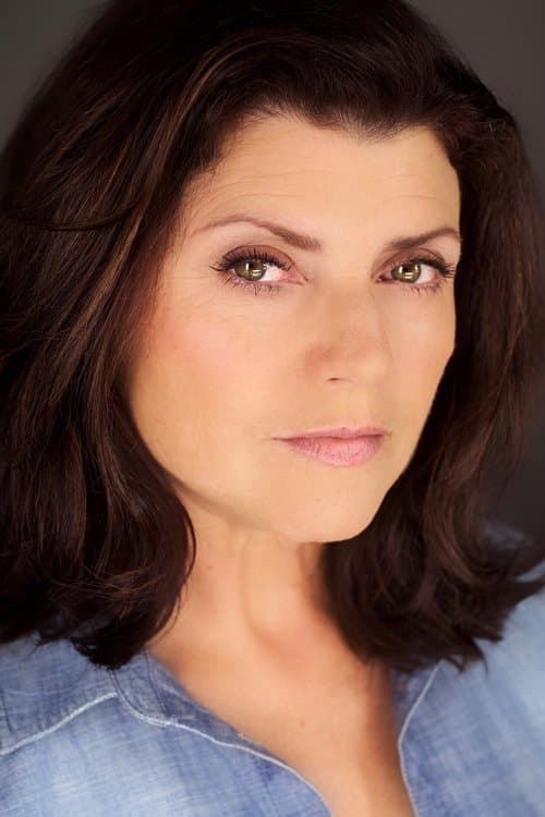Photo of Carrie Barton