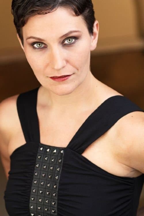 Photo of Carrie Newell