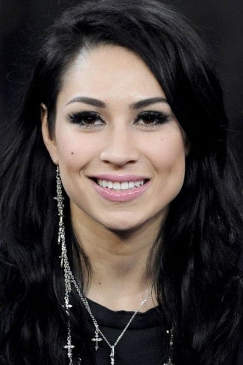 Photo of Cassie Steele
