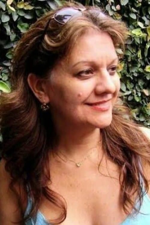Photo of Cecília Lemes