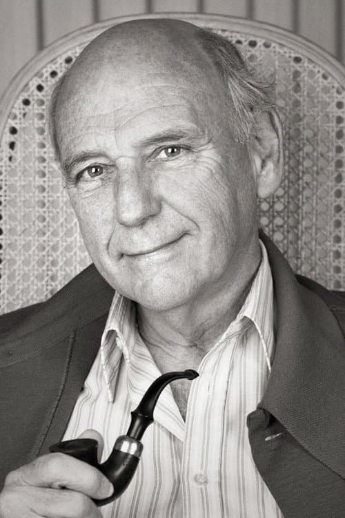 Photo of Charles Davis