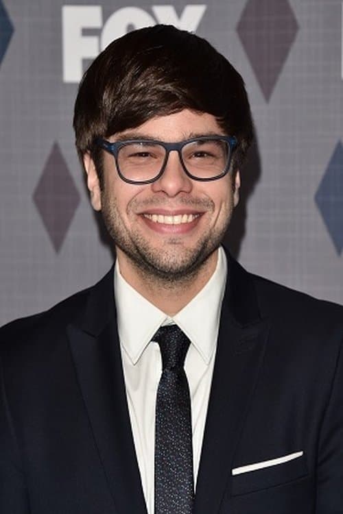 Photo of Charlie Saxton