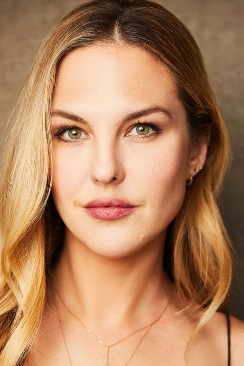 Photo of Chloe Brooks