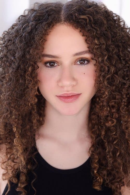 Photo of Chloe Coleman