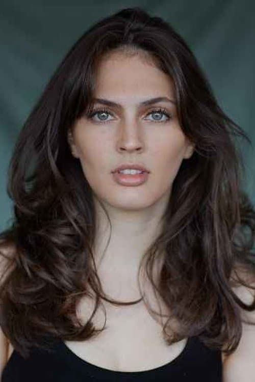 Photo of Chloe Karr