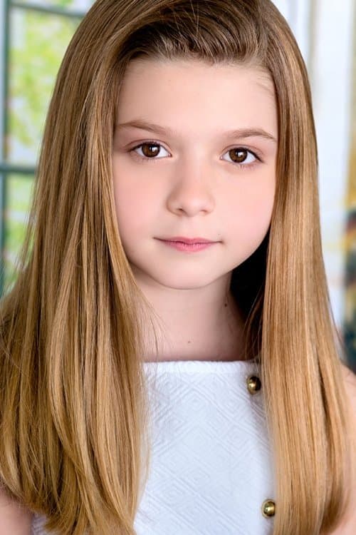 Photo of Chloe Perrin