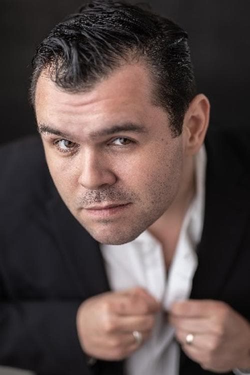 Photo of Chris Bell