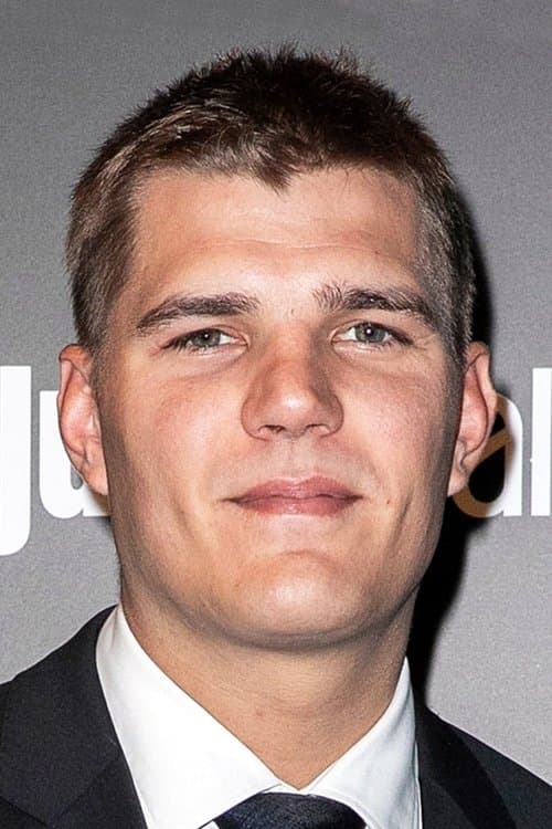 Photo of Chris Zylka