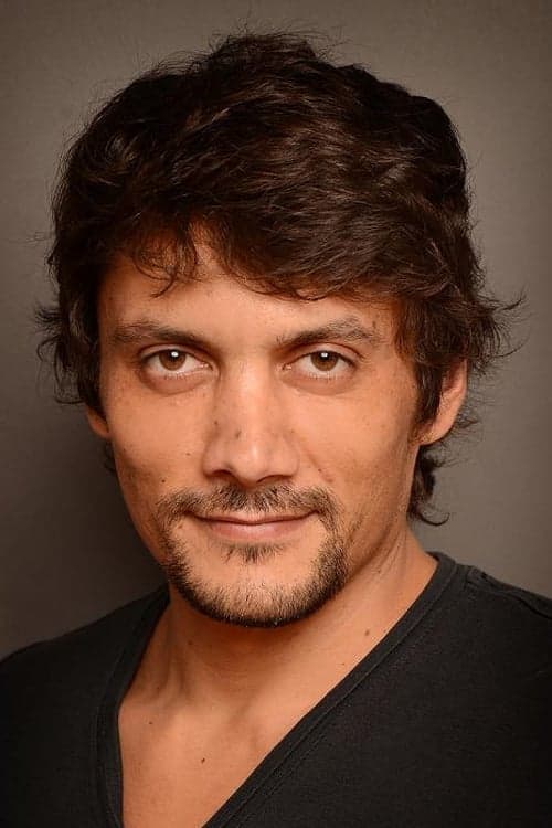 Photo of Daniel Holguín