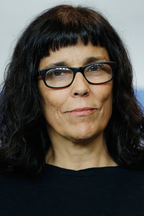 Photo of Daniela Thomas