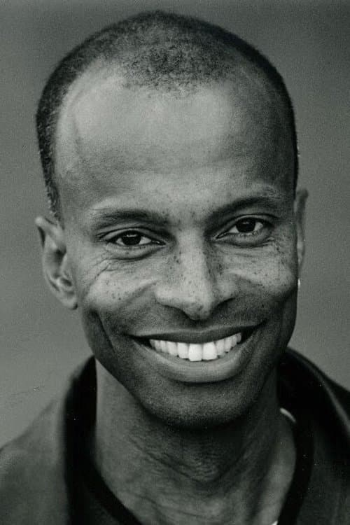 Photo of Denis Simpson