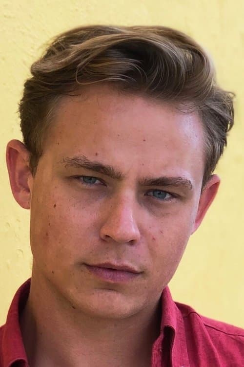 Photo of Dennis Mojen
