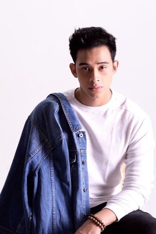 Photo of Diego Loyzaga