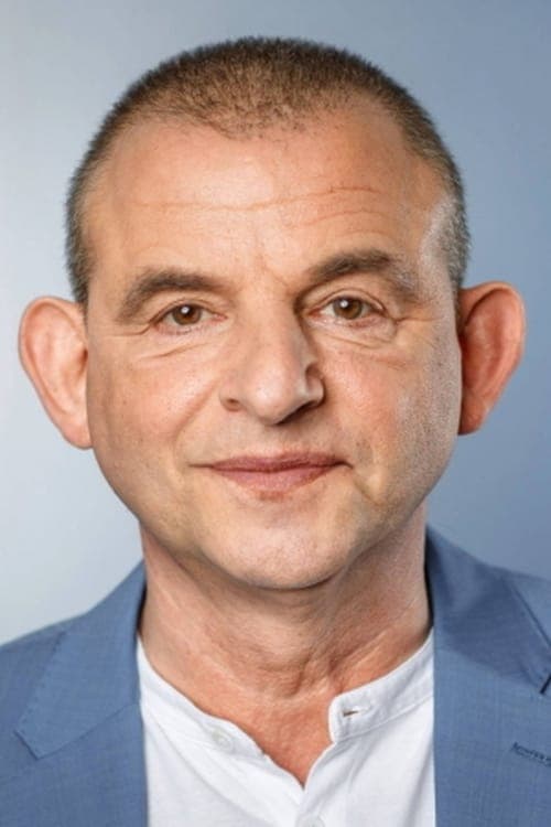 Photo of Dominique Horwitz