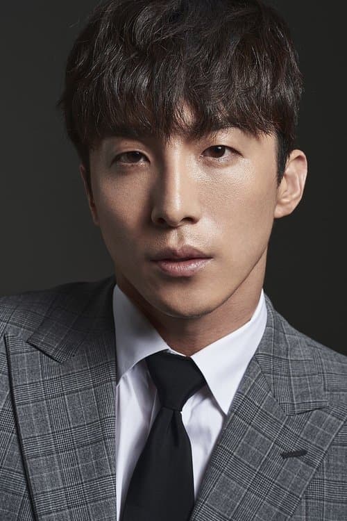 Photo of Dong Hyun-bae